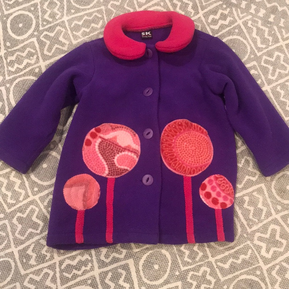Girls fleece jacket.